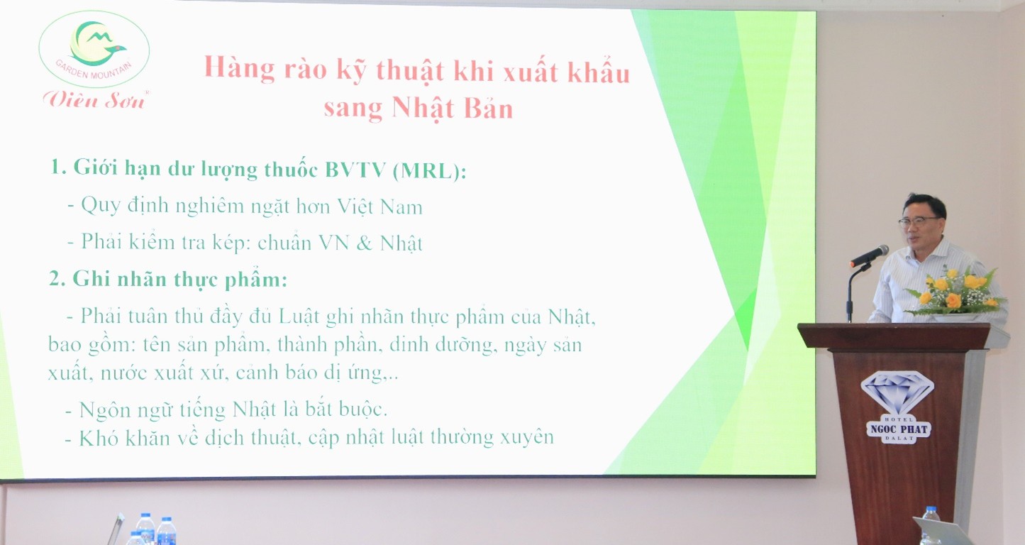 Ông Nguyễn Duy Đa chia sẻ tại lớp tập huấn